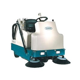 Xe quét rác ngồi lái Tennant 6200