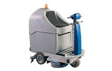 Máy chà sàn ngồi lái Fiorentini ET 65 hinh anh 1